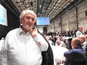 Il ministro Giuliano Poletti ai tavoli della Leopolda